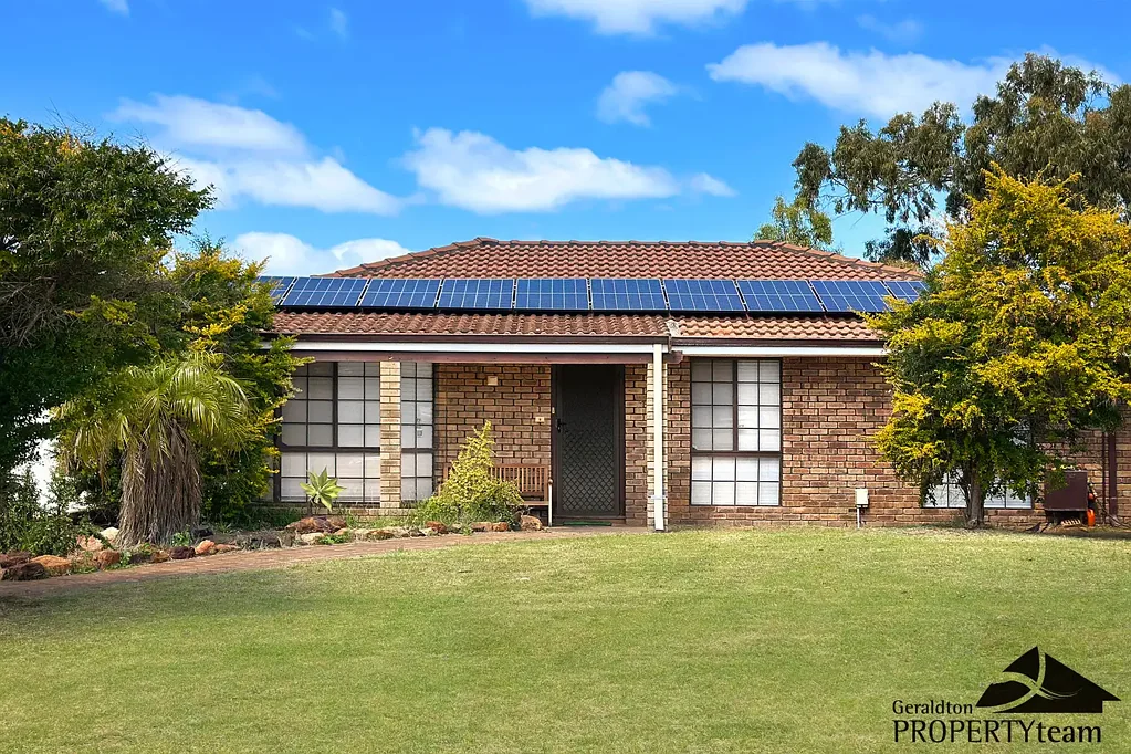 32 Petchell Street, Rangeway, WA 6530