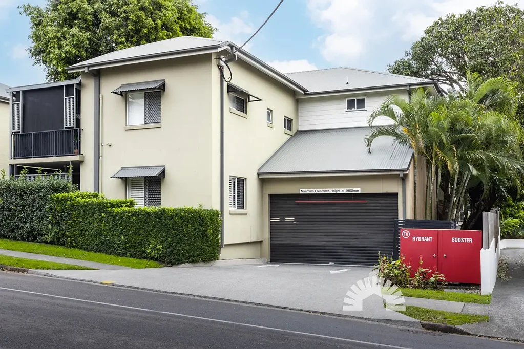 Modern Riverside Living in the Heart of Teneriffe