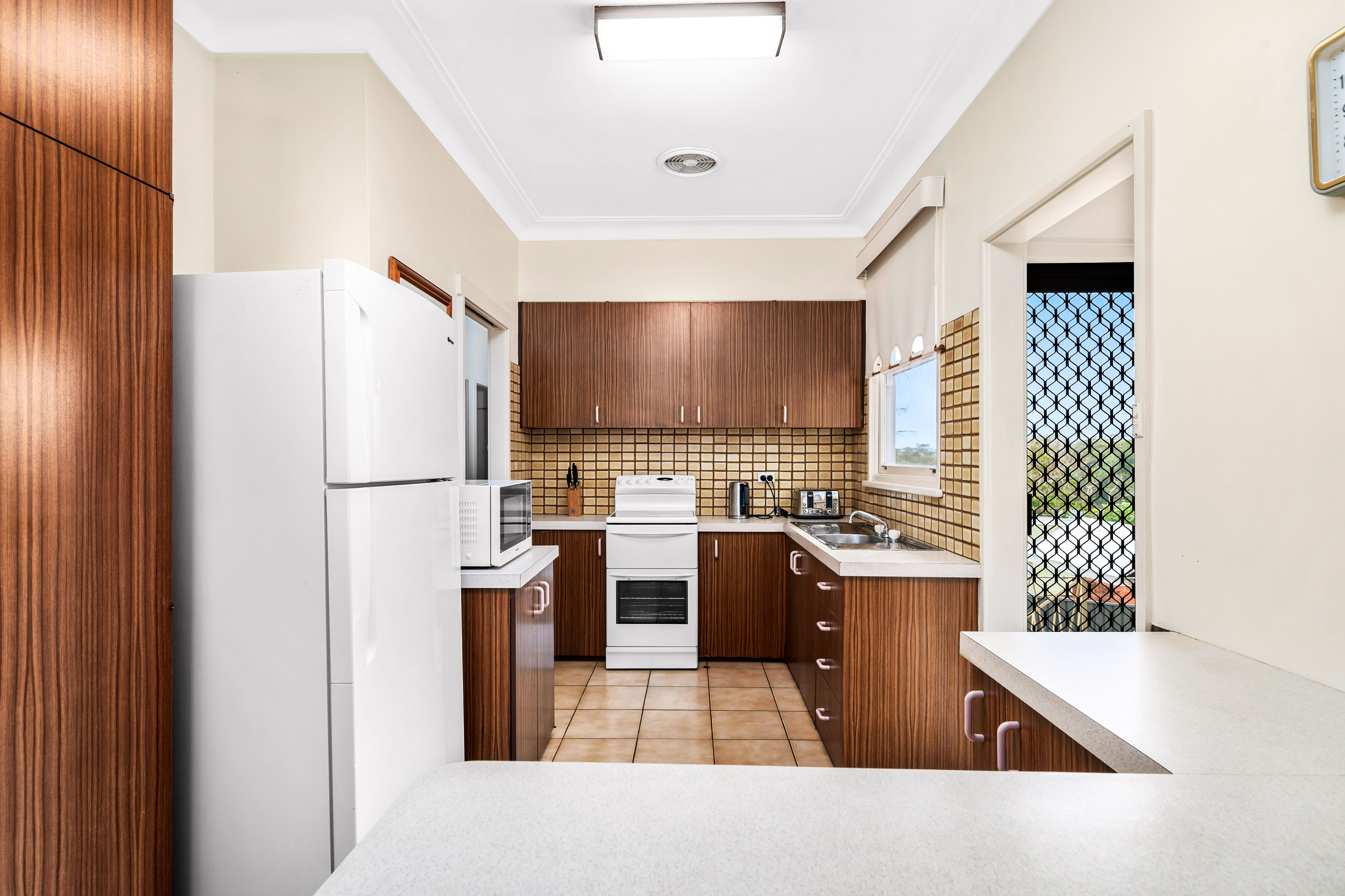 24 ROSLYN AV, CHARLESTOWN NSW 2290, 0部屋, 0バスルーム, House