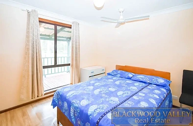 77 Shepherdson Road, Wilga, WA 6243, 3房, 1浴, House