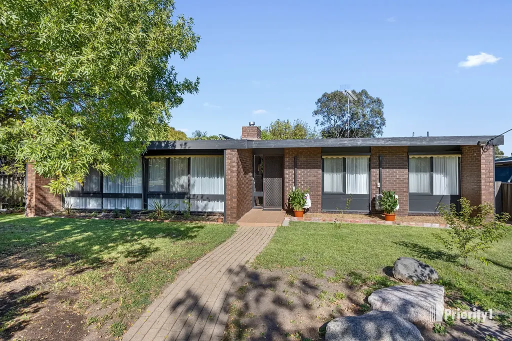 Heathcote 3कमरा CHARMING FAMILY HOME IN THE HEART OF HEATHCOTE
