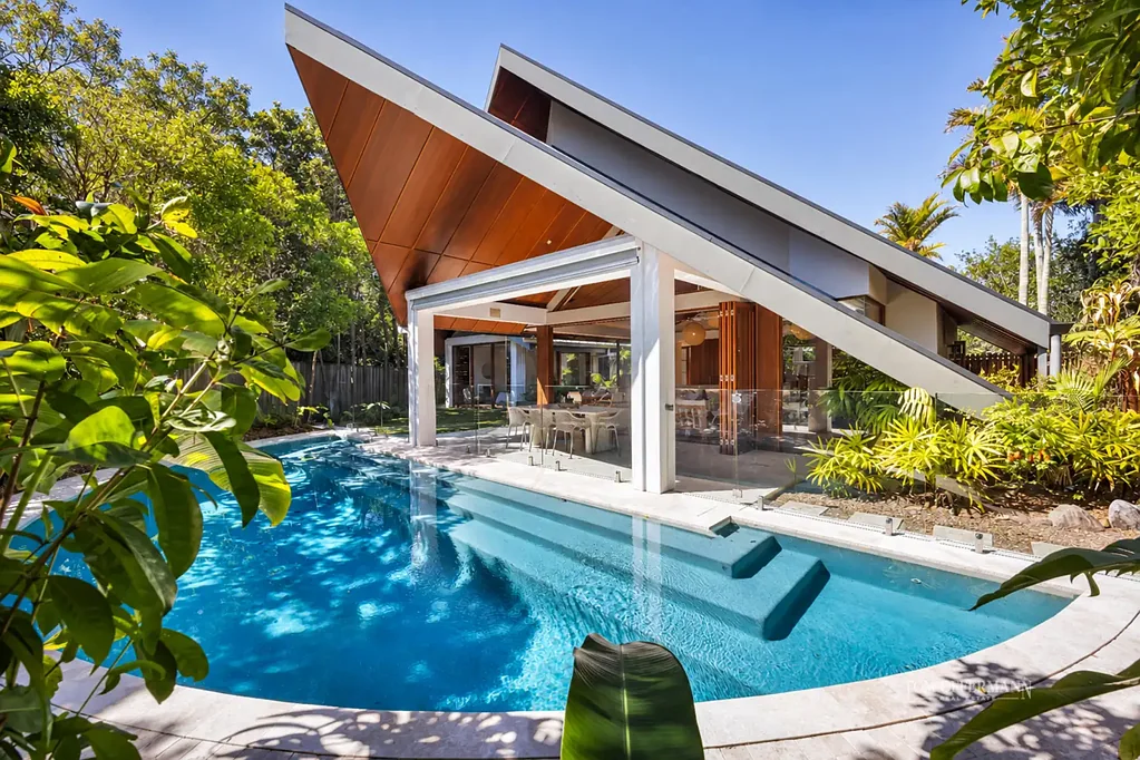 Sunshine Beach 3બેડરૂમ Supercool Sassy Modern & Moody Award Winning Design; Minutes to Sand