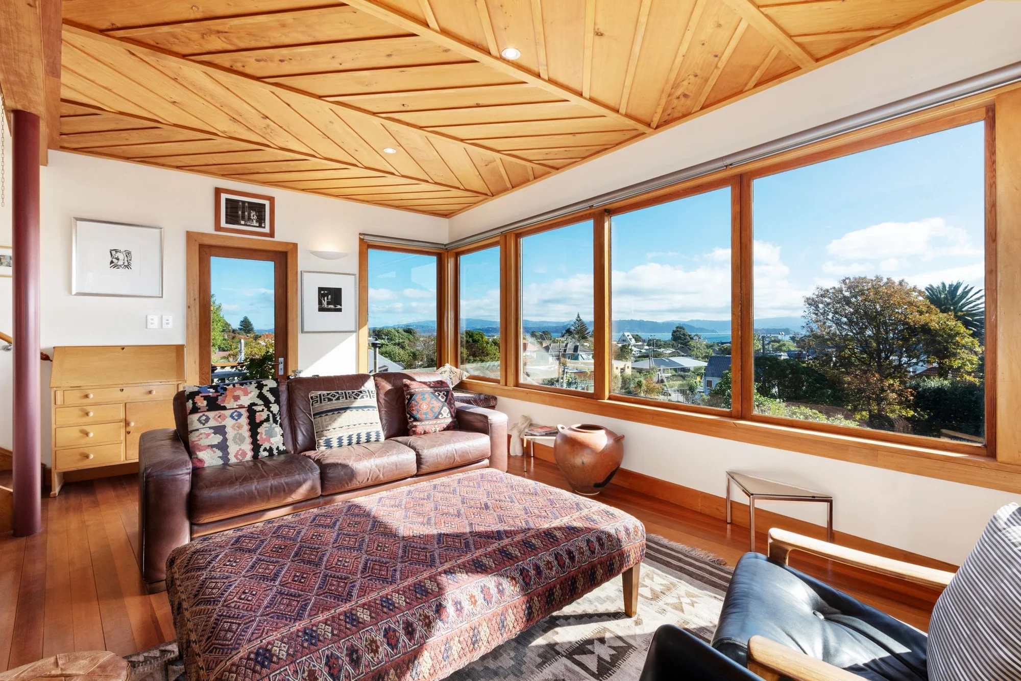 Eastbourne 2Kwarto Uniquely Architectural Home with Views