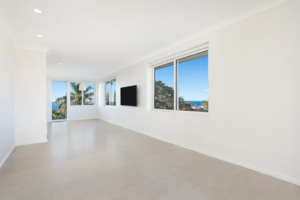 Designer Coastal Apartment with Panoramic Ocean Views