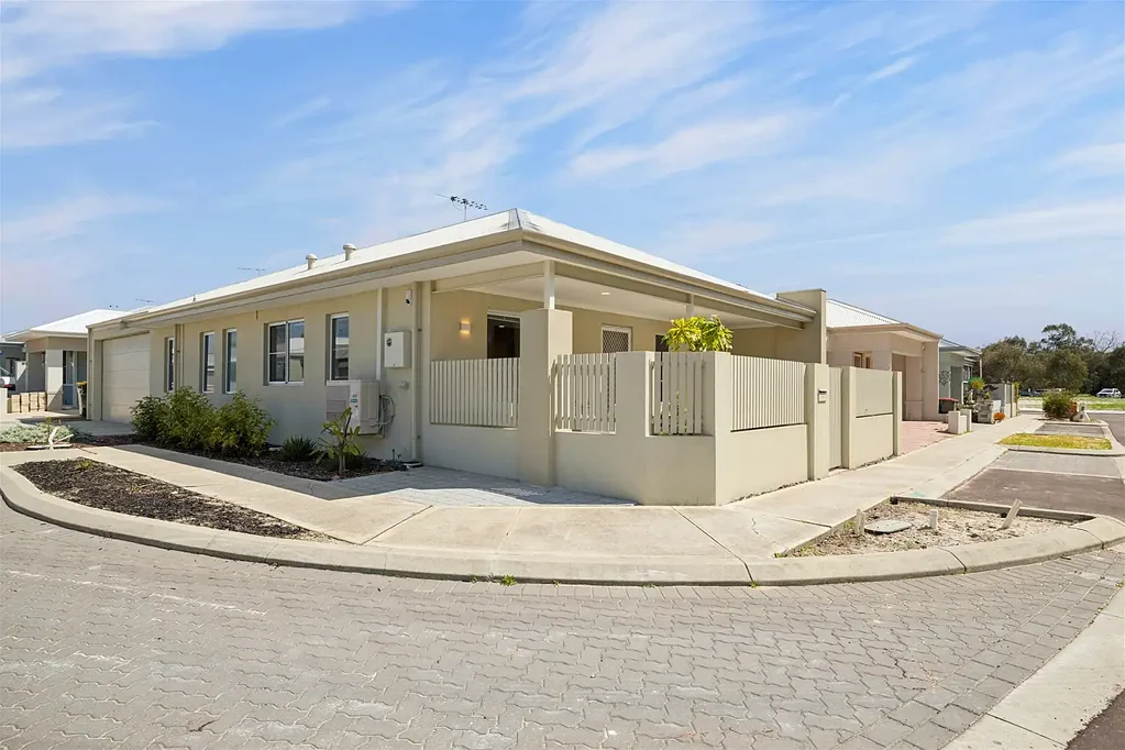 Gnangara 2બેડરૂમ A Beautifully Finished Home with a Bushland Outlook