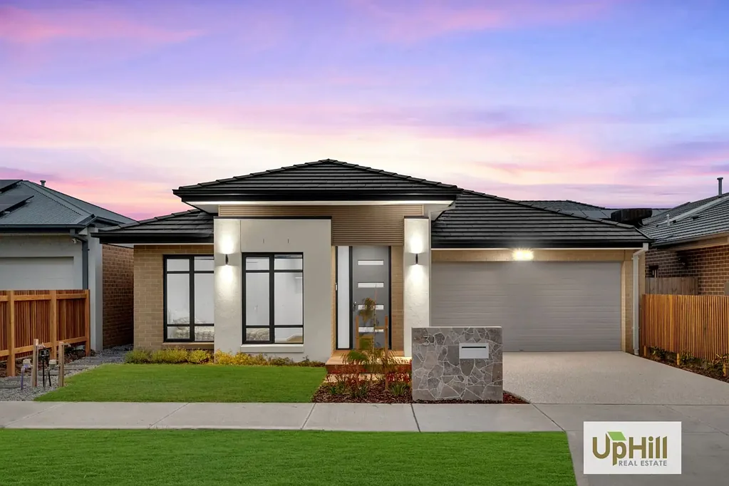 31 Marquess Crescent, Clyde North, VIC 3978