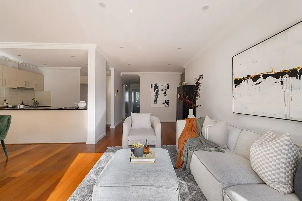 Marrickville 2Kwarto Oversized NE-facing residence in Marrickville's vibrant heart