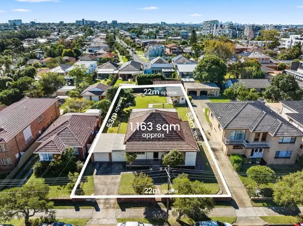 Beverley Park 3房  Unlock the Potential of This Rare 1,163sqm Bayside Landholding