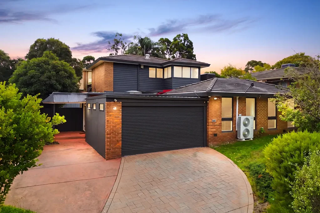 33 Warralong Avenue, Greensborough, VIC 3088