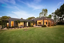 20 Megan Court, Waldara