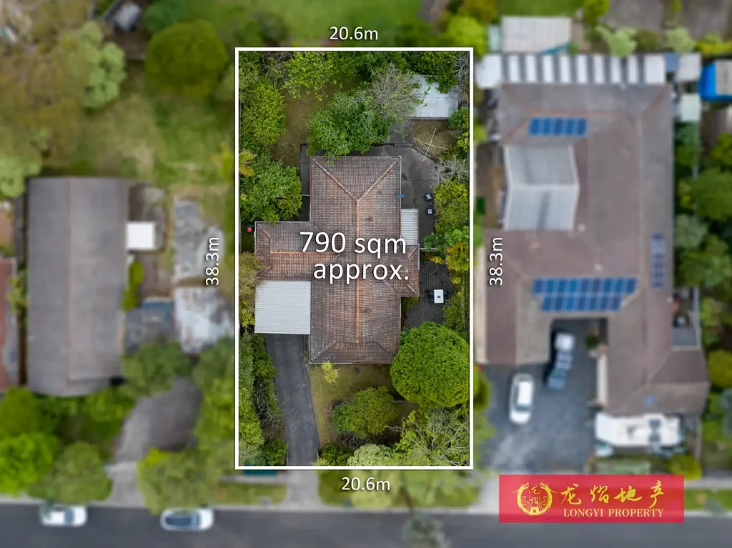 Vermont South 3غرفة نوم Elegant Residence with Development Potential