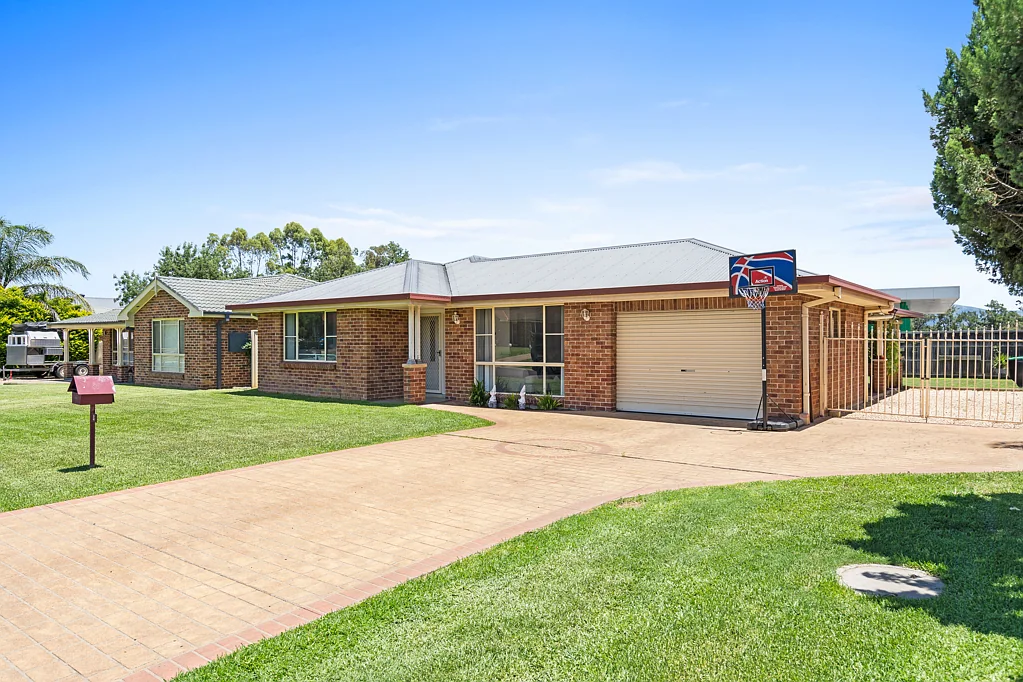 6 Eveleigh Court, Scone, NSW 2337