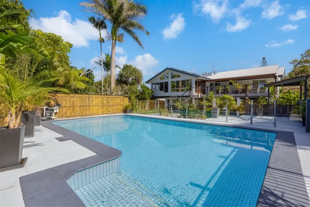 Fingal Head 4房  A Coastal Sanctuary with River Views, Dual Living & Entertainer's Delight