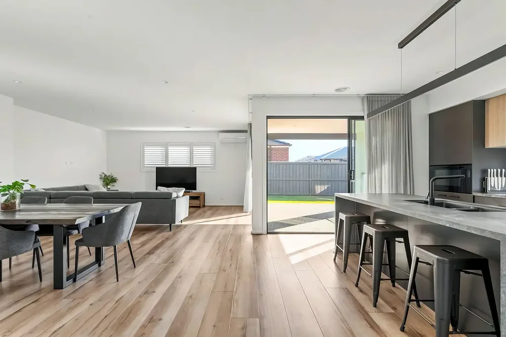 60 Ashbury Boulevard, Armstrong Creek, VIC 3217