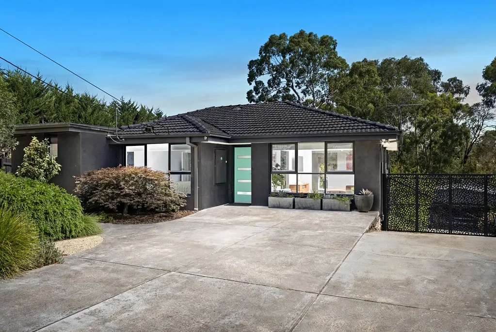 30 Merricks Close, Ferntree Gully, VIC 3156