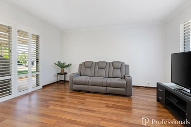 7 Chaparral Crescent, Willetton, WA 6155, 3 slaapkamers, 2 badkamers, House