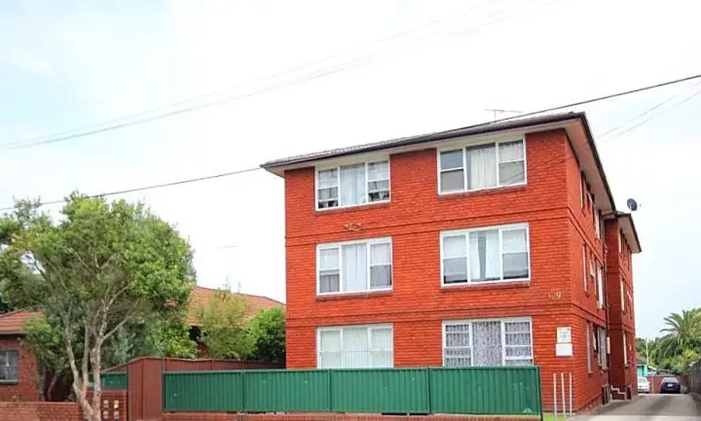 Two-Bedroom Apartment in Convenient Campsie Location