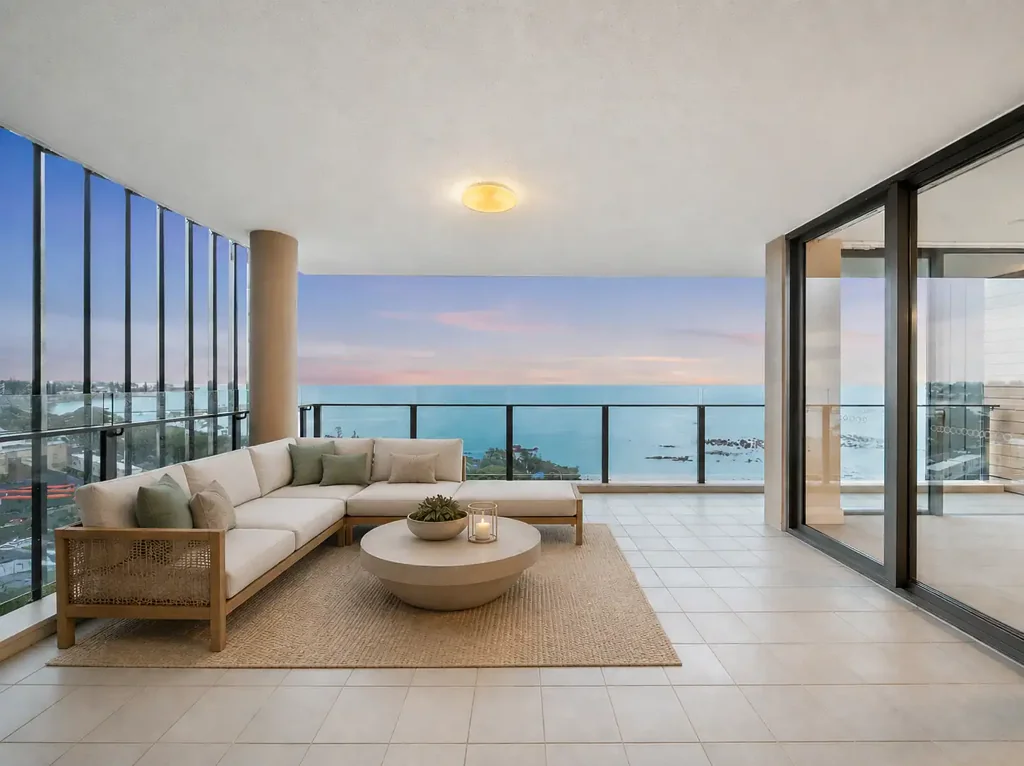 Redcliffe 2Moenga Front-Row Position in Mon Komo with Iconic Redcliffe Views