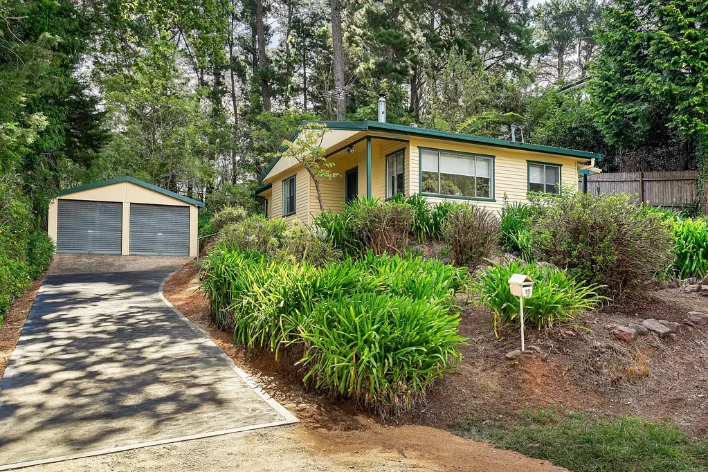 15 Holmes Street, Leura, NSW 2780