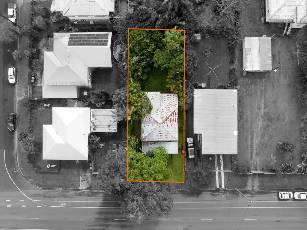 Manunda 3침실 Charming two-storey Queenslander with potential to add value
