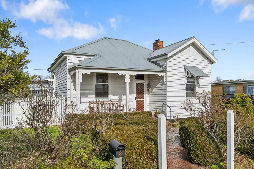 8 William Street, Colac, VIC 3250