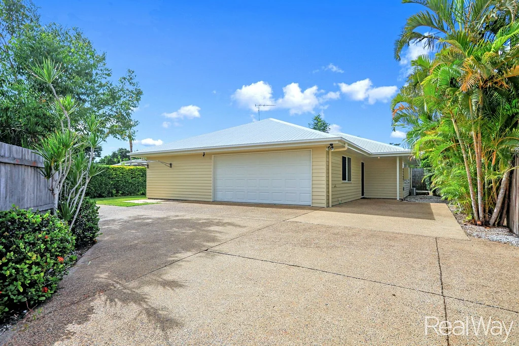 2/158 Byrne Street, Millbank, QLD 4670