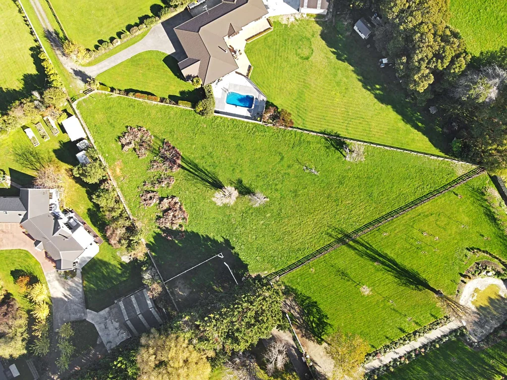 Feilding  Build three properties or one and a lifestyle