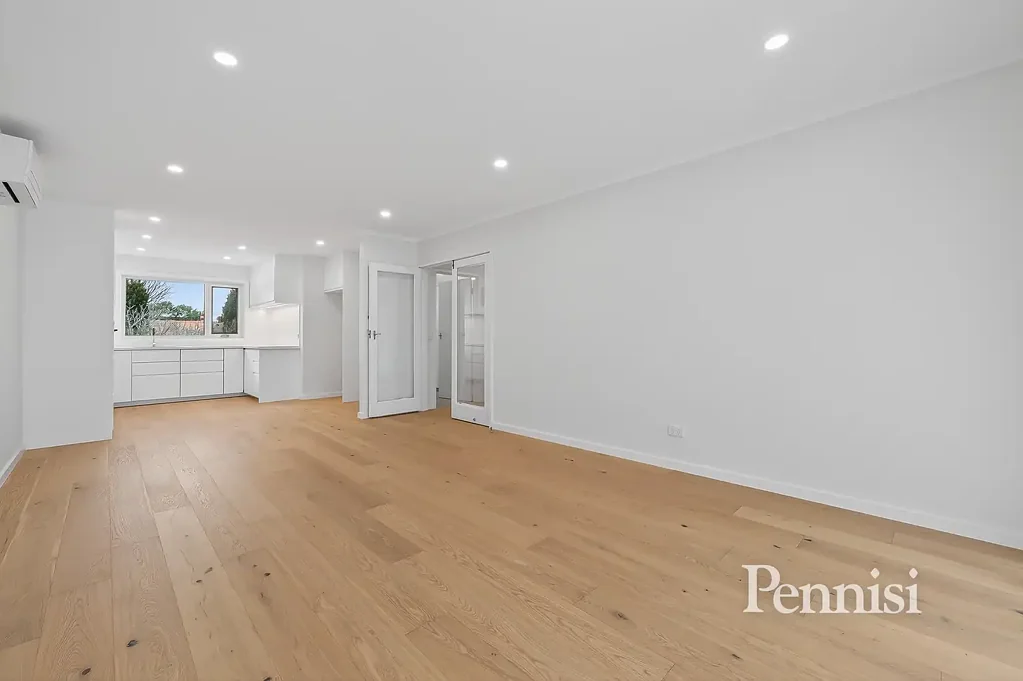 FOR LEASE BY PENNISI