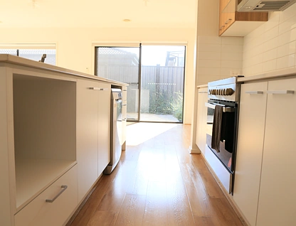 11 Booyong Street, Craigieburn, North Melbourne, 3 कमरे, 2 बाथरूम, House