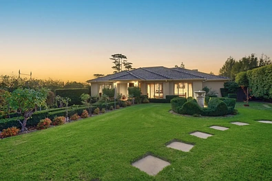239-241 Tindals Road, Warrandyte, VIC 3113, 6 Bedrooms, 3 Bathrooms, House
