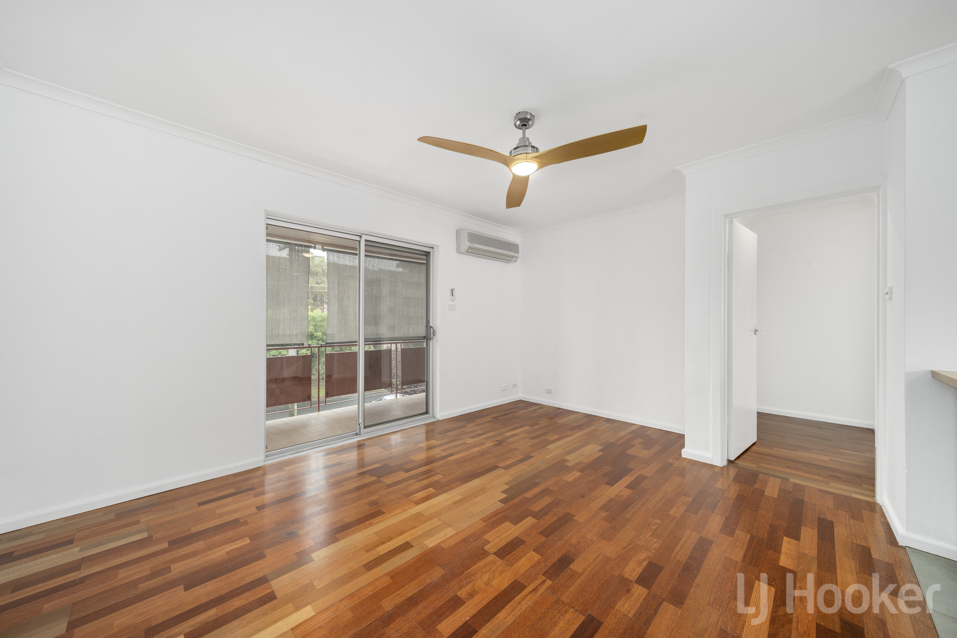 UNIT 2 2 CREST RD, CRESTWOOD NSW 2620, 0 Schlafzimmer, 0 Badezimmer, Unit