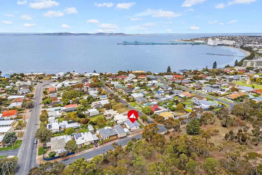 Port Lincoln 3Habitaciones Stylish on Stroud - Updated Living on a Secure Corner Allotment