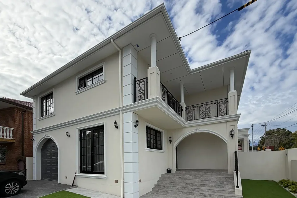 Newly renovated family entertainer in Burwood