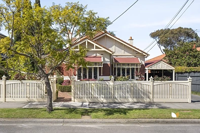 Essendon 5침실 LUXURY REDESIGN OF A TRUE ESSENDON CLASSIC