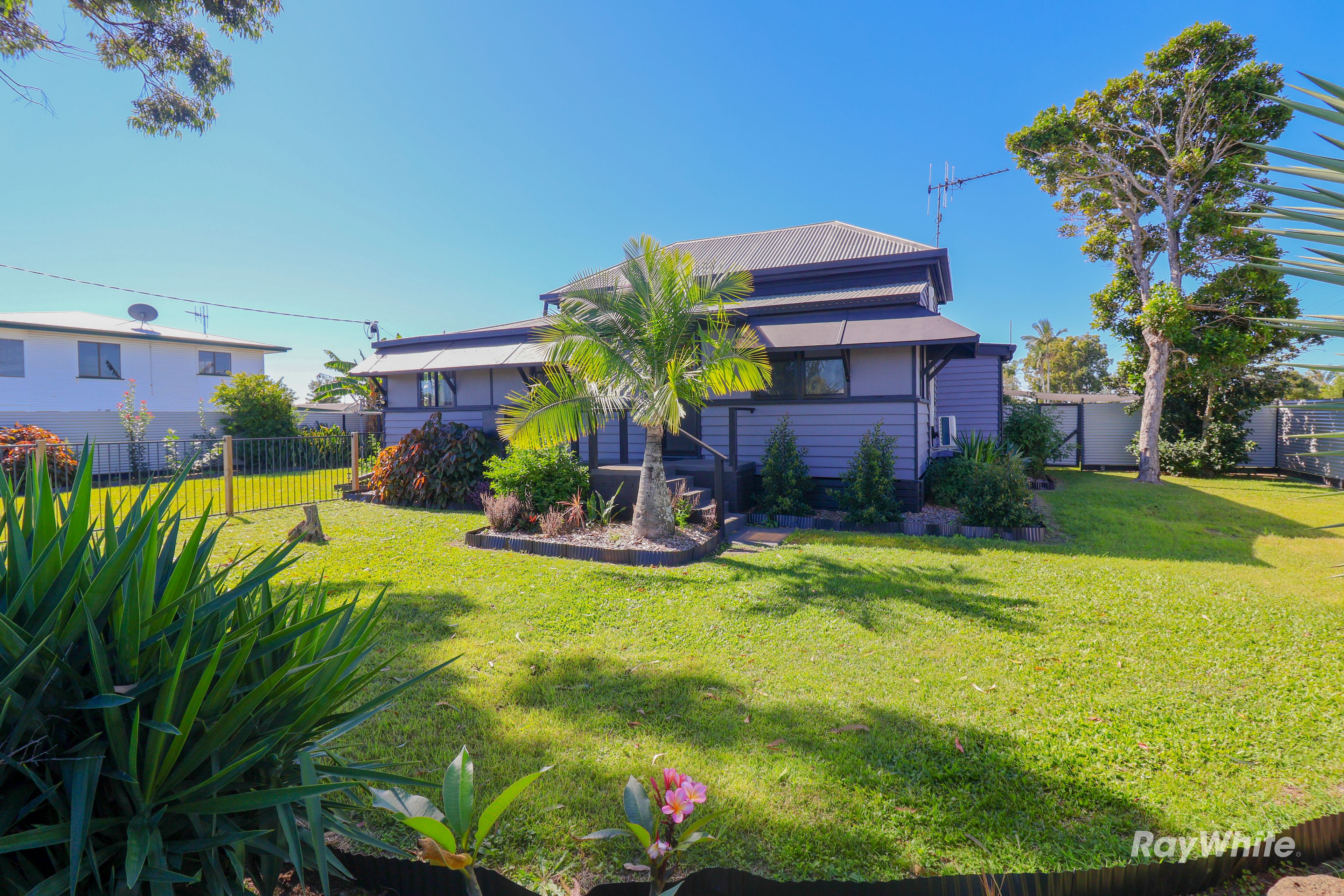 214 BAROLIN ST, AVENELL HEIGHTS QLD 4670, 0 habitaciones, 0 baños, House