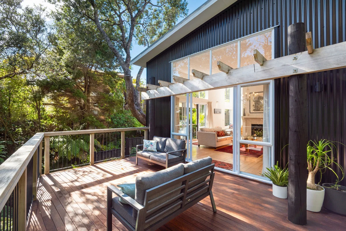 Snells Beach 3 Bedroom Love Life in the Treetops | Designed to Inspire