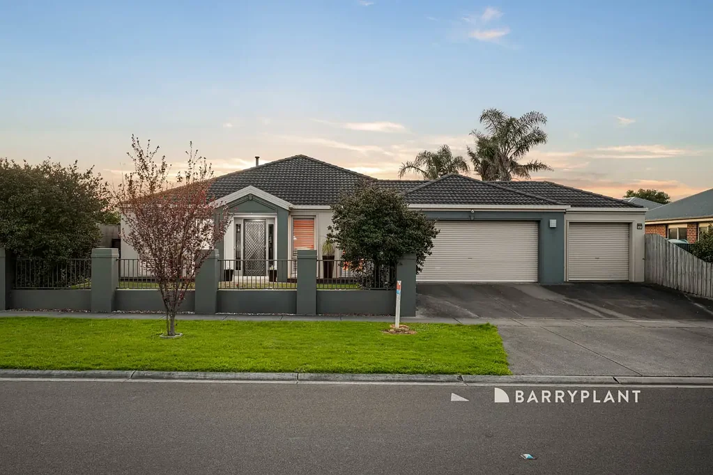 Trafalgar 4બેડરૂમ Family living, entertaining and plenty of space for hobbies.