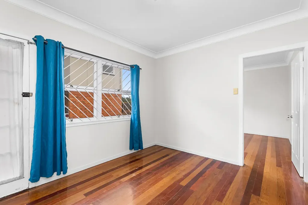 Low-Maintenance Apartment in Boutique Complex