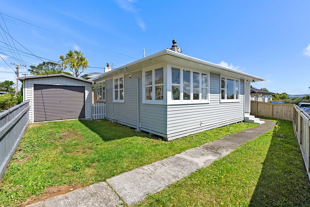 4 Balmain Street, Newlands, Wellington City, Wellington