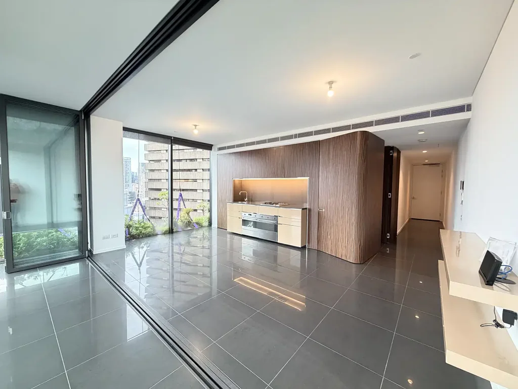 LEVEL 14 | MODERN ONE BEDROOM WITH CITY VIEWS | BILLS INCLUDED | @ CENTRAL PARK