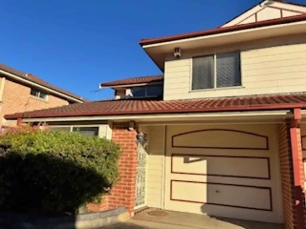 Beautiful Centrally Located Townhouse