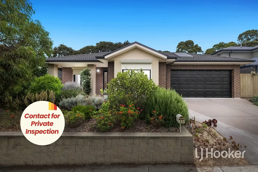 Cranbourne East 4غرفة نوم CONTACT FOR PRIVATE INSPECTION - Spacious Family Living on 576m2 in Prime Mayfie