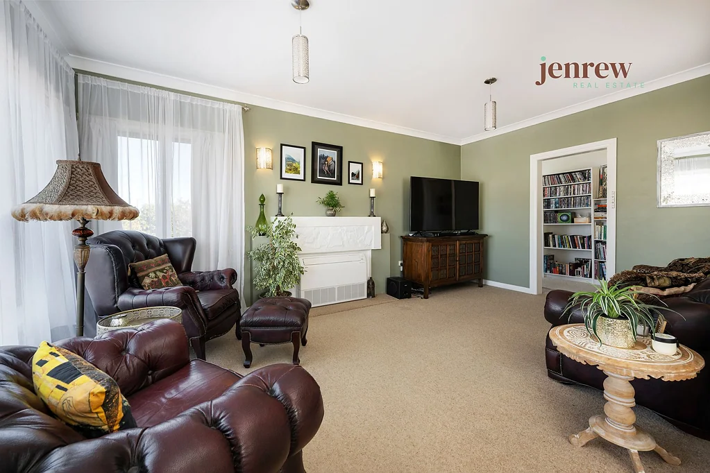 24 Turrung Street, Cooee, TAS 7320