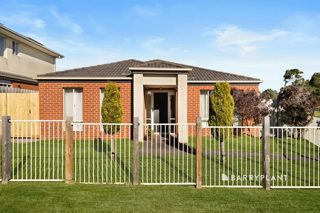 Hampton Park 3Kwarto Modern Family Living with Space, Style & Convenience!