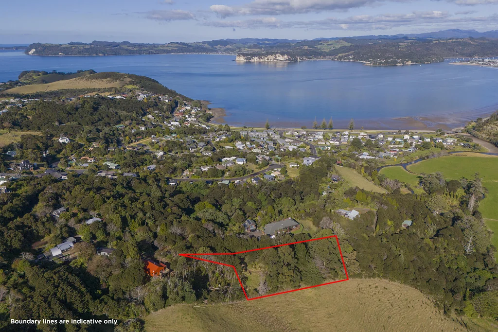 Whitianga  Discover a tranquil slice of Whitianga living