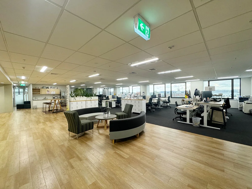 Auckland Central  Panoramic Harbour Views