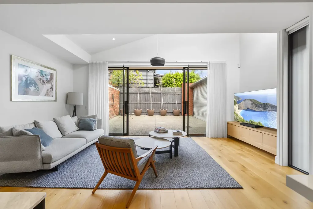 Lifestyle, Luxury & Location - Fully Furnished