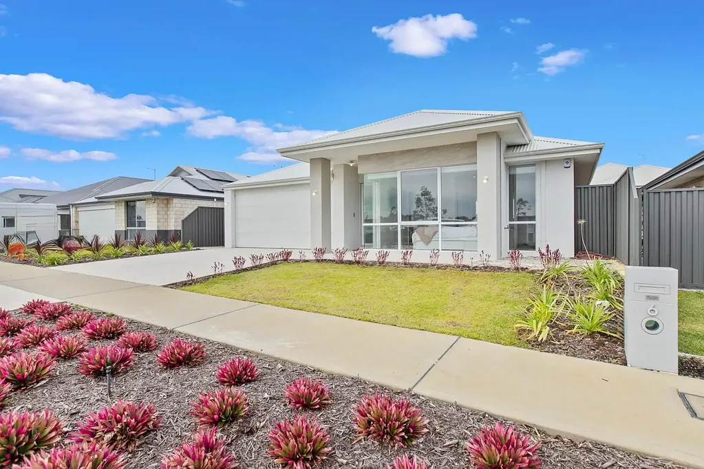 6 Brighten Grove, Eglinton, WA 6034