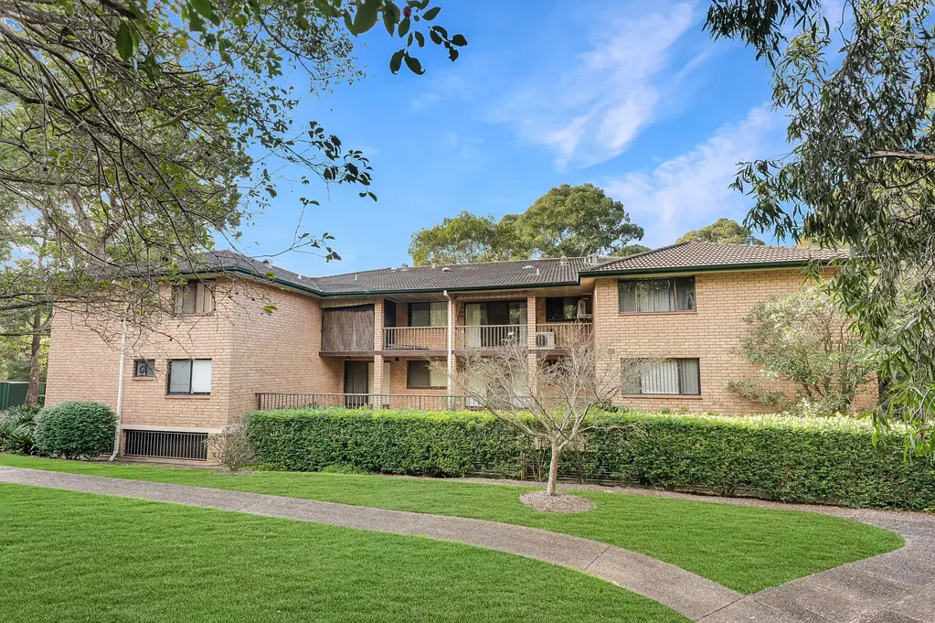 Handy Location, Short Walk to Epping Boys High School