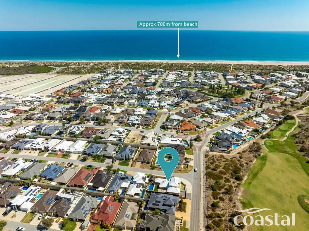 Secret Harbour 4ห้องนอน Hamptons-Inspired Coastal Living with Golf Course Views